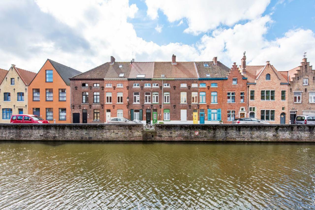 Charming Place Along The Canals In Брюгге Экстерьер фото
